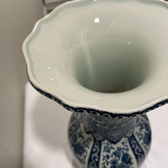 BOCH for ROYAL SPHINX DELFTS Genuine Vintage Porcelain Vase, Floral Blue & White - Picture 9 of 11
